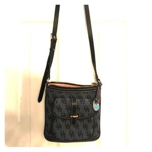 Dooney & Burke navy blue cross body purse